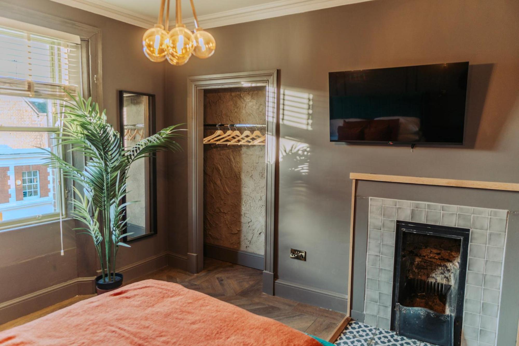 Magistrates Penthouse Suite - Town Centre Apartments With Spa Морпет Екстериор снимка